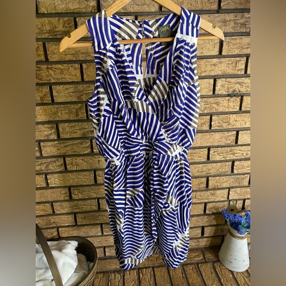 Taylor sleeveless dress‎